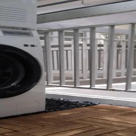 Kuantan Groundcrew Beachfront Homestay C-2-6 With Netflix And Washer Dryer Exterior photo